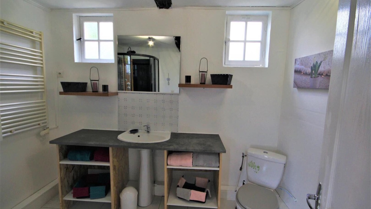 Photo of Bathroom in Cany-Barville