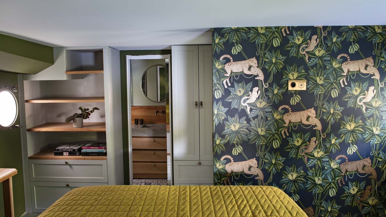 Photo of Bedroom in 17th Arrondissement Batignolles-Monceau
