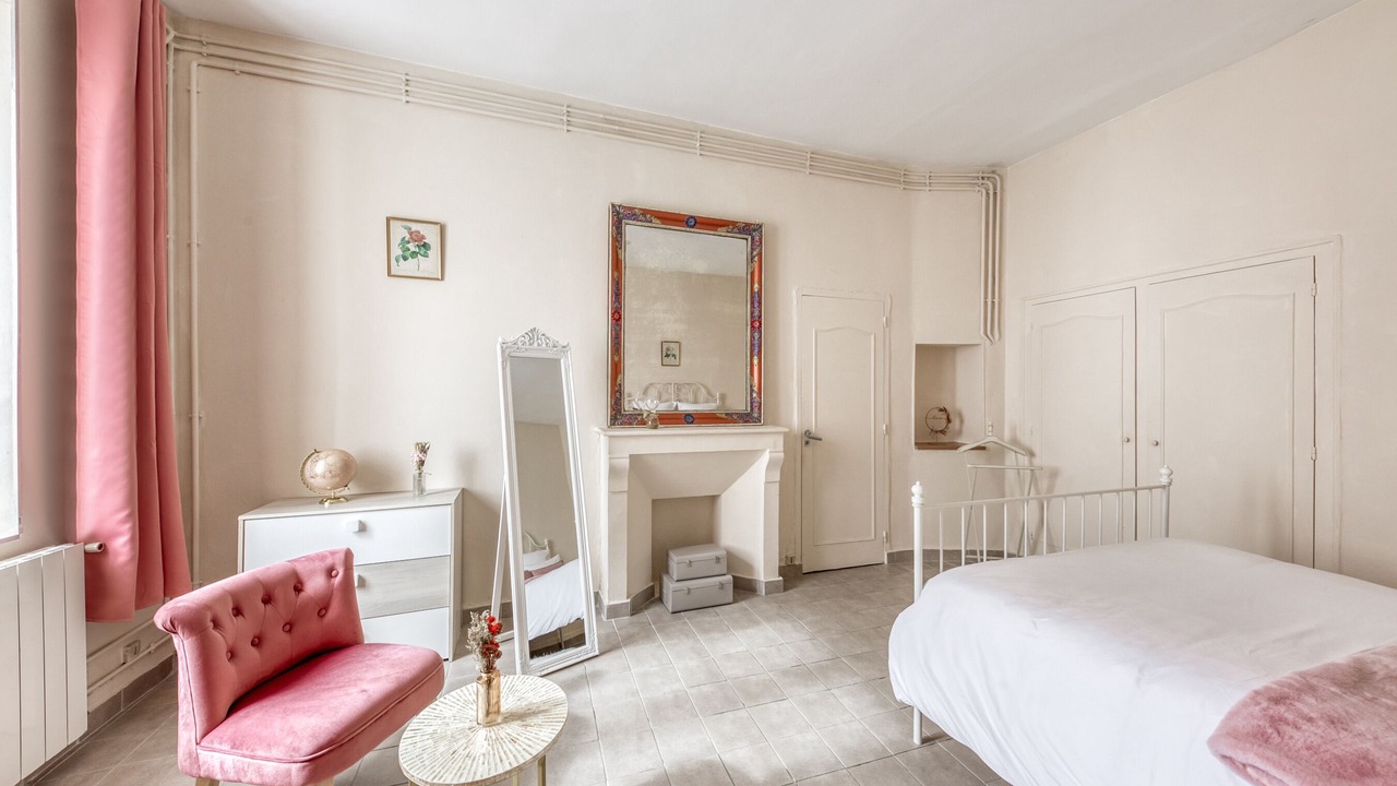 Photo of Bedroom in La Queue-les-Yvelines