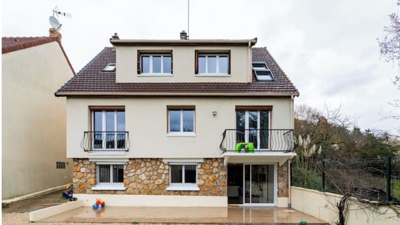Photo of Outdoor in Orsay