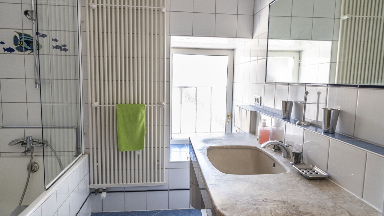 Photo of Bathroom in Asquins