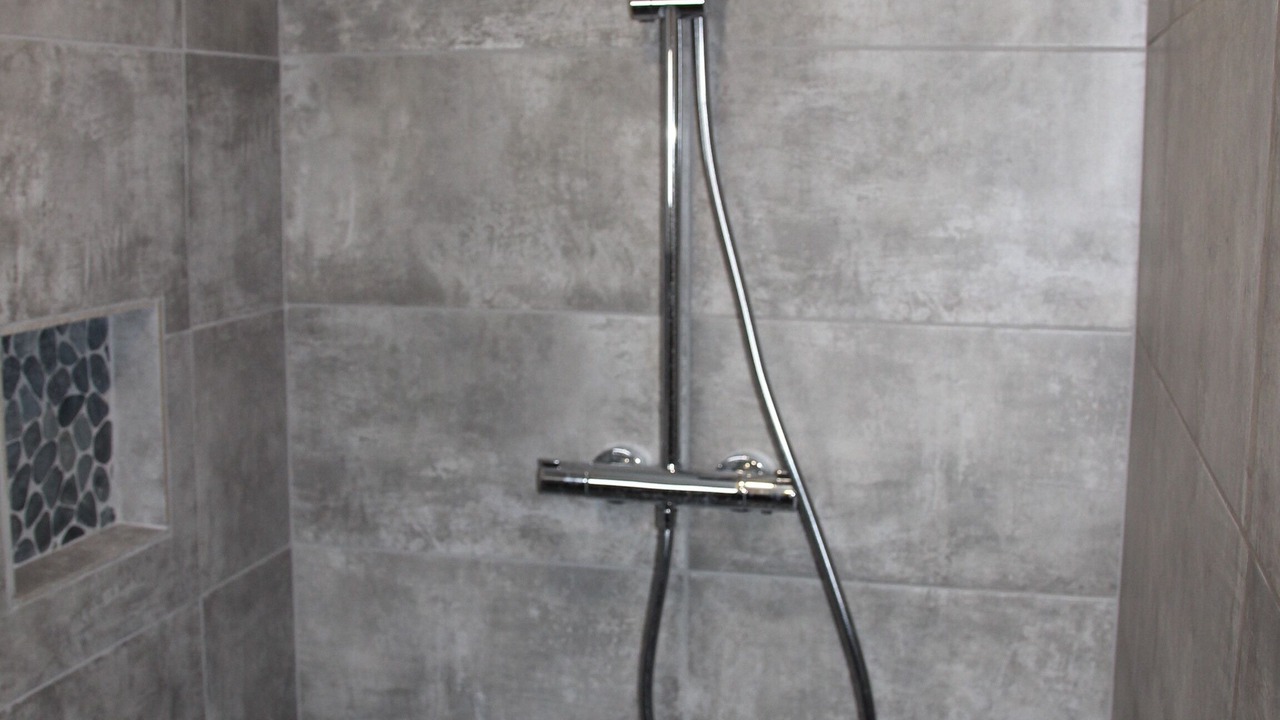 Photo of Bathroom in Saint-Quentin-en-Tourmont