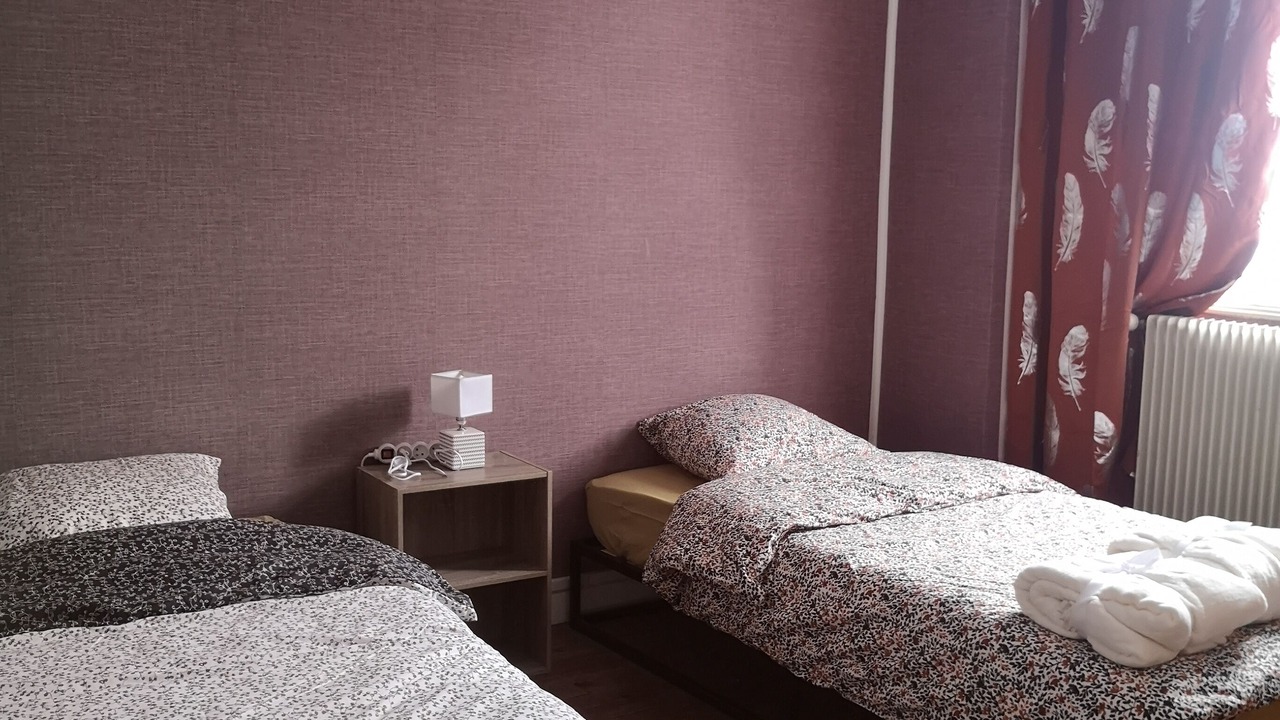 Photo of Bedroom in Nesle