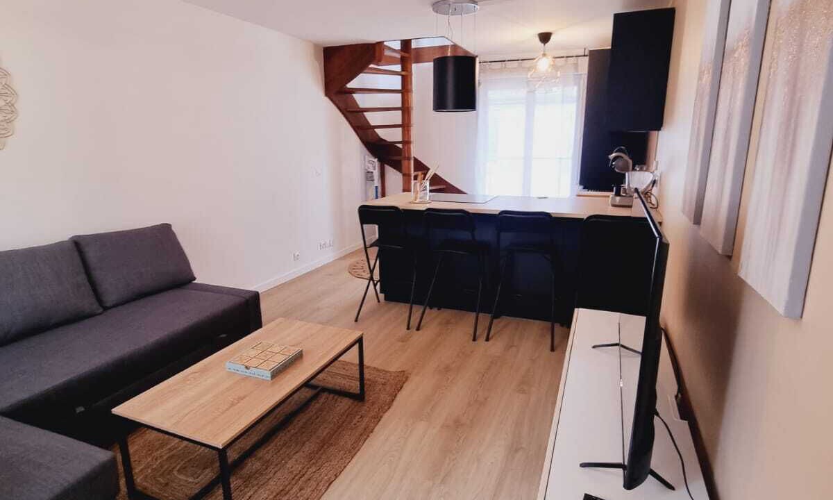 Photo of Livingroom in Neauphle-le-Chateau