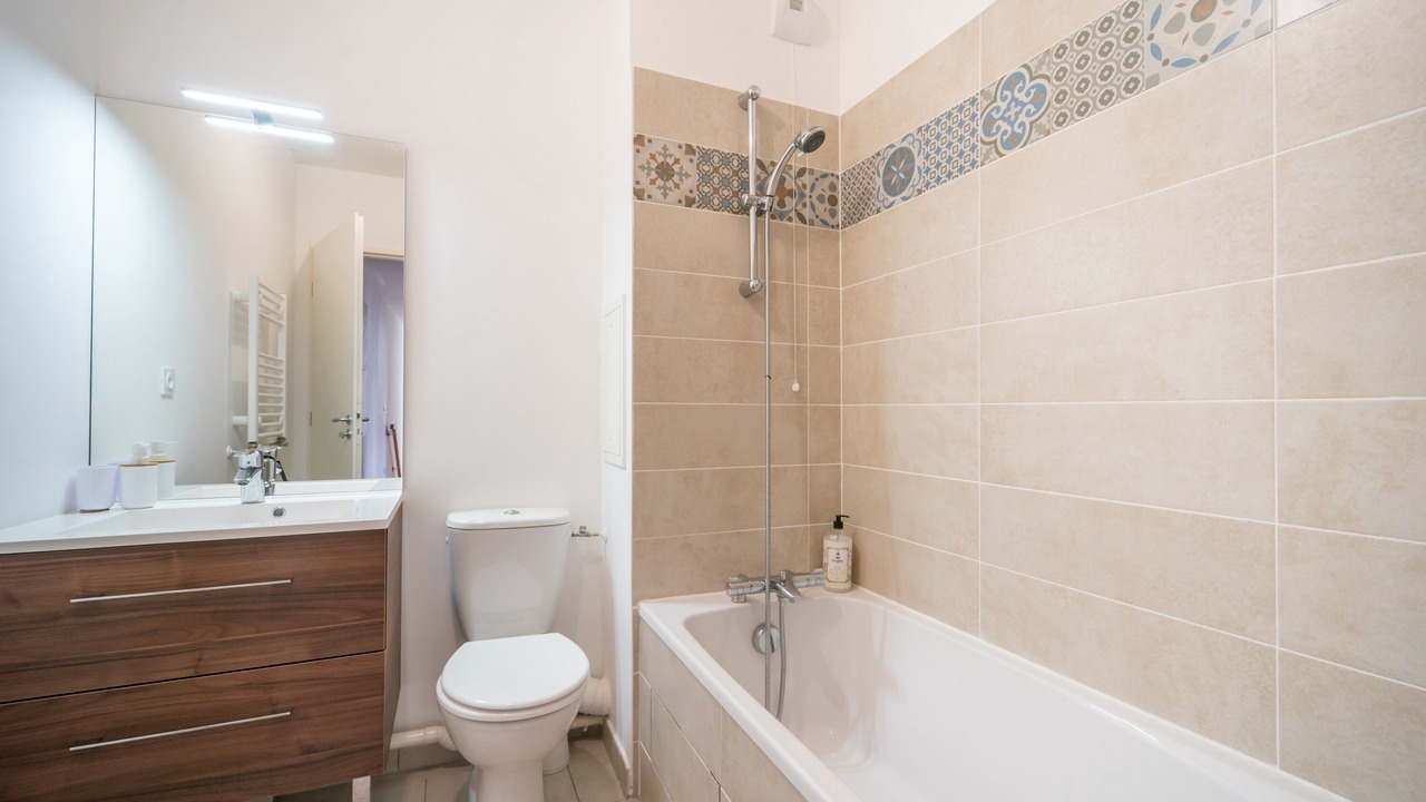 Photo of Bathroom in Asnieres-sur-Seine
