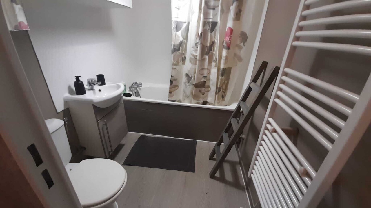 Photo of Bathroom in Cergy