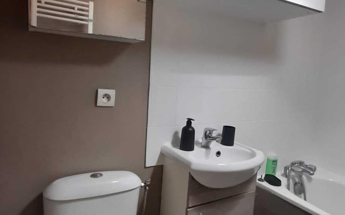 Photo of Bathroom in Cergy