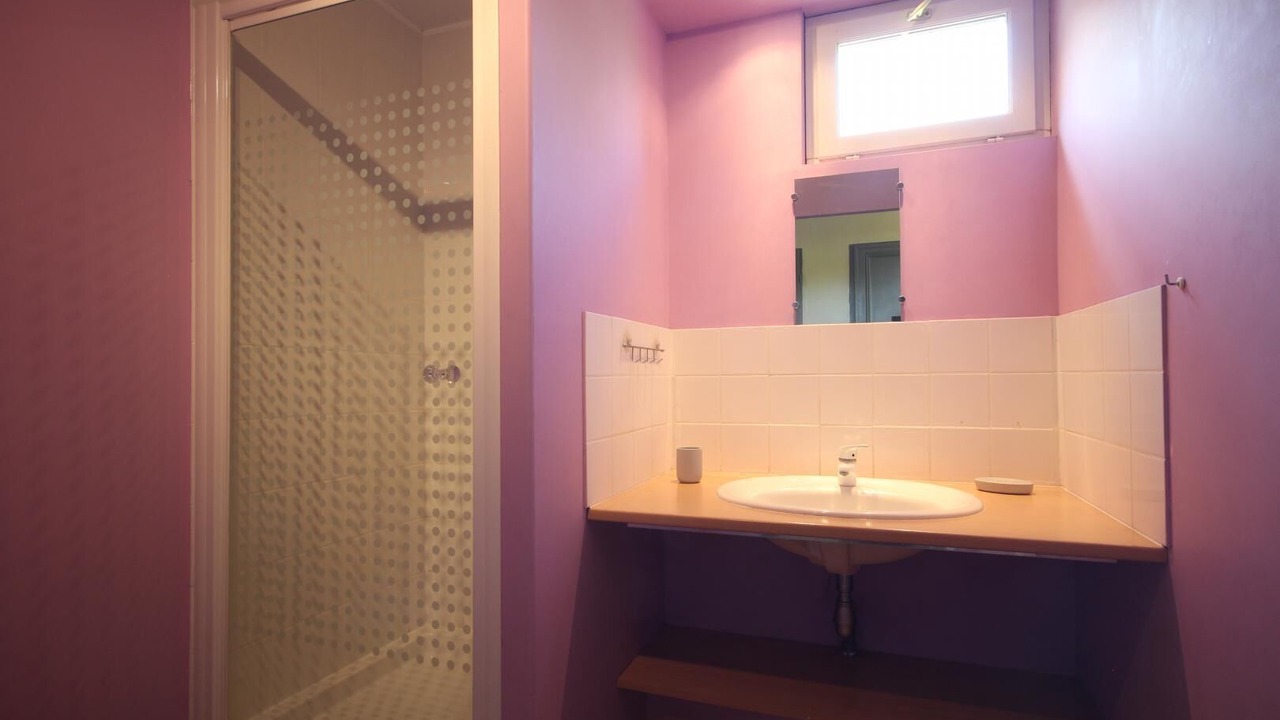 Photo of Bathroom in Saint-Maclou-de-Folleville