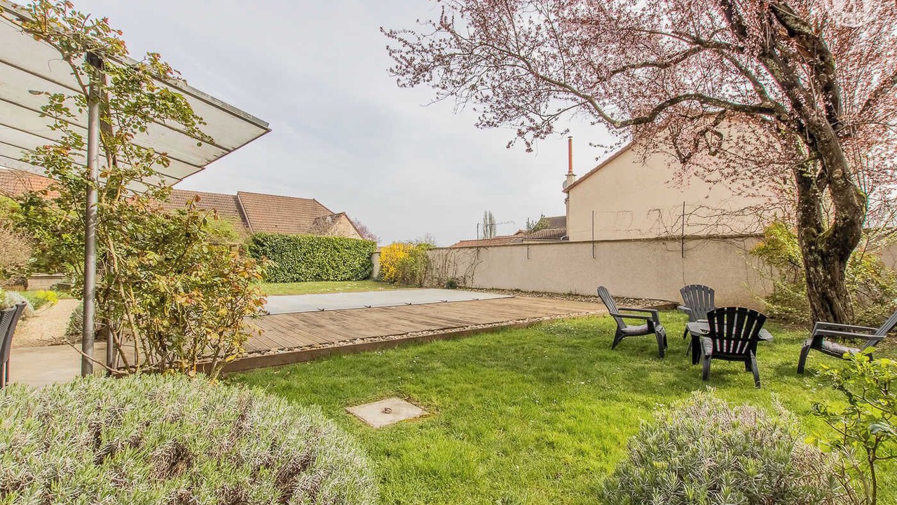 Photo of Patio Balcony in Saint-Germain-du-Bois
