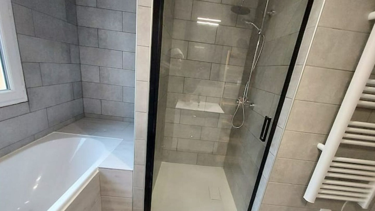 Photo of Bathroom in L'Abergement-Sainte-Colombe