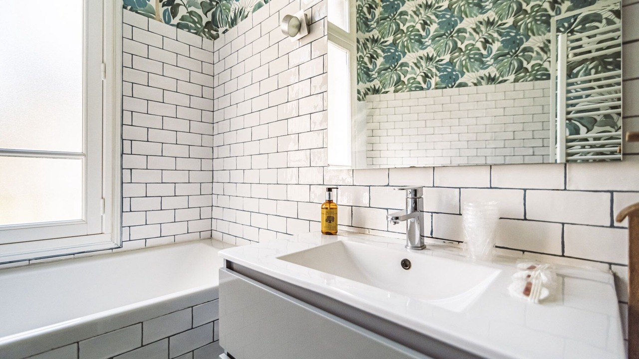Photo of Bathroom in Reims City Centre
