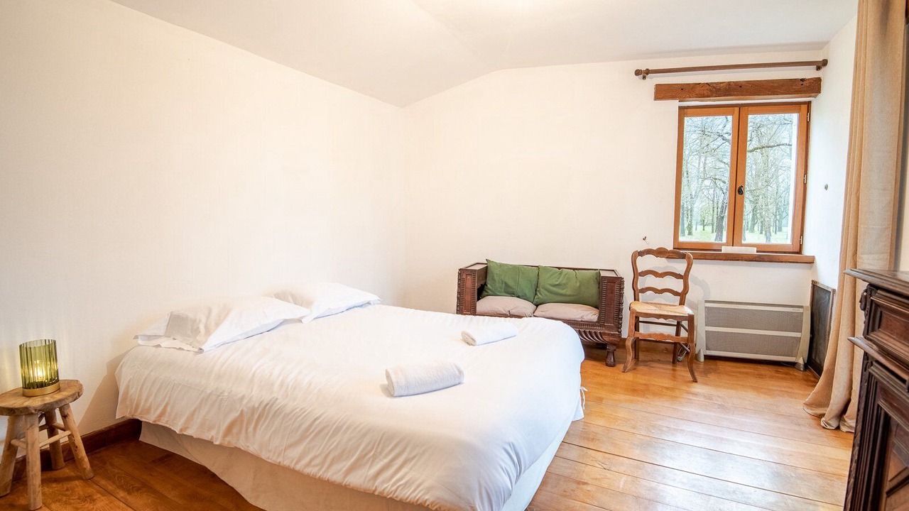 Photo of Bedroom in Beaumont-Village