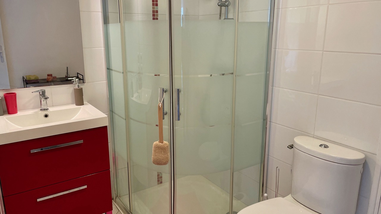 Photo of Bathroom in Bagneux
