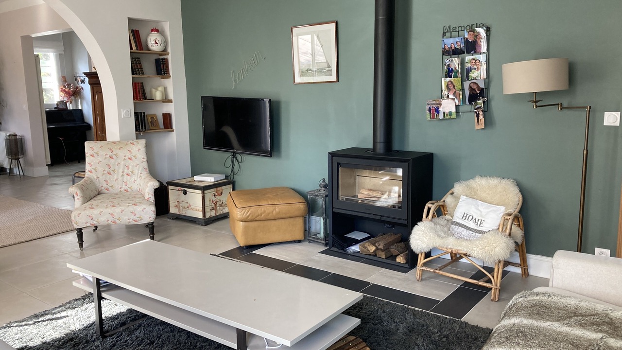 Photo of Livingroom in Verneuil-sur-Seine