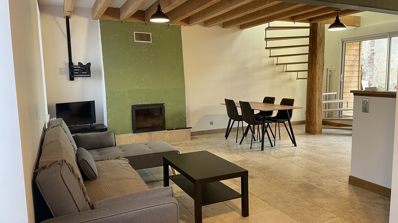 Photo of Livingroom in Saint-Fargeau