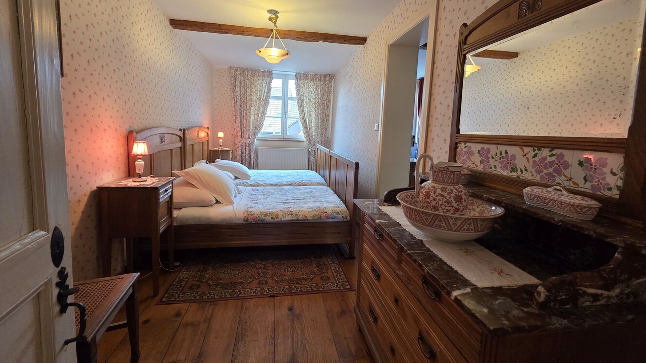 Photo of Bedroom in Barr