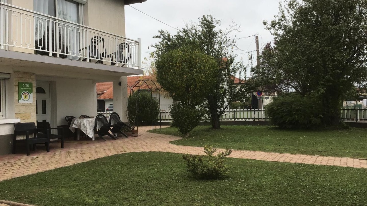 Photo of Patio Balcony in Pont-du-Chateau