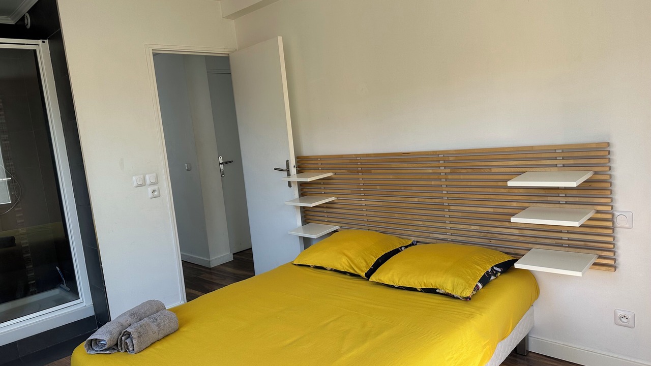Photo of Bedroom in Savigny-sur-Orge