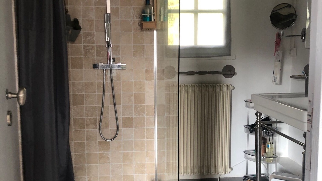 Photo of Bathroom in Auzouville-sur-Saane