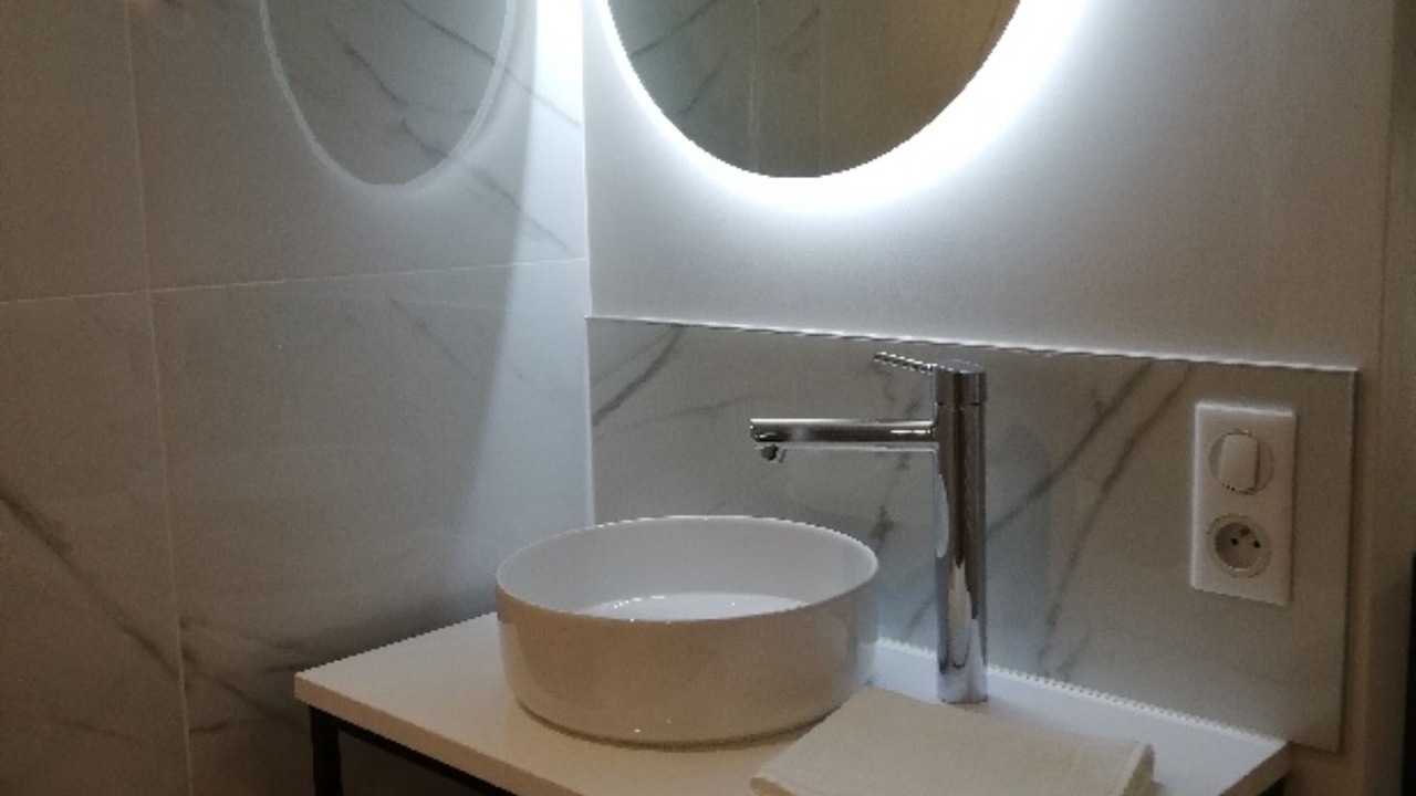 Photo of Bathroom in Centre Ville