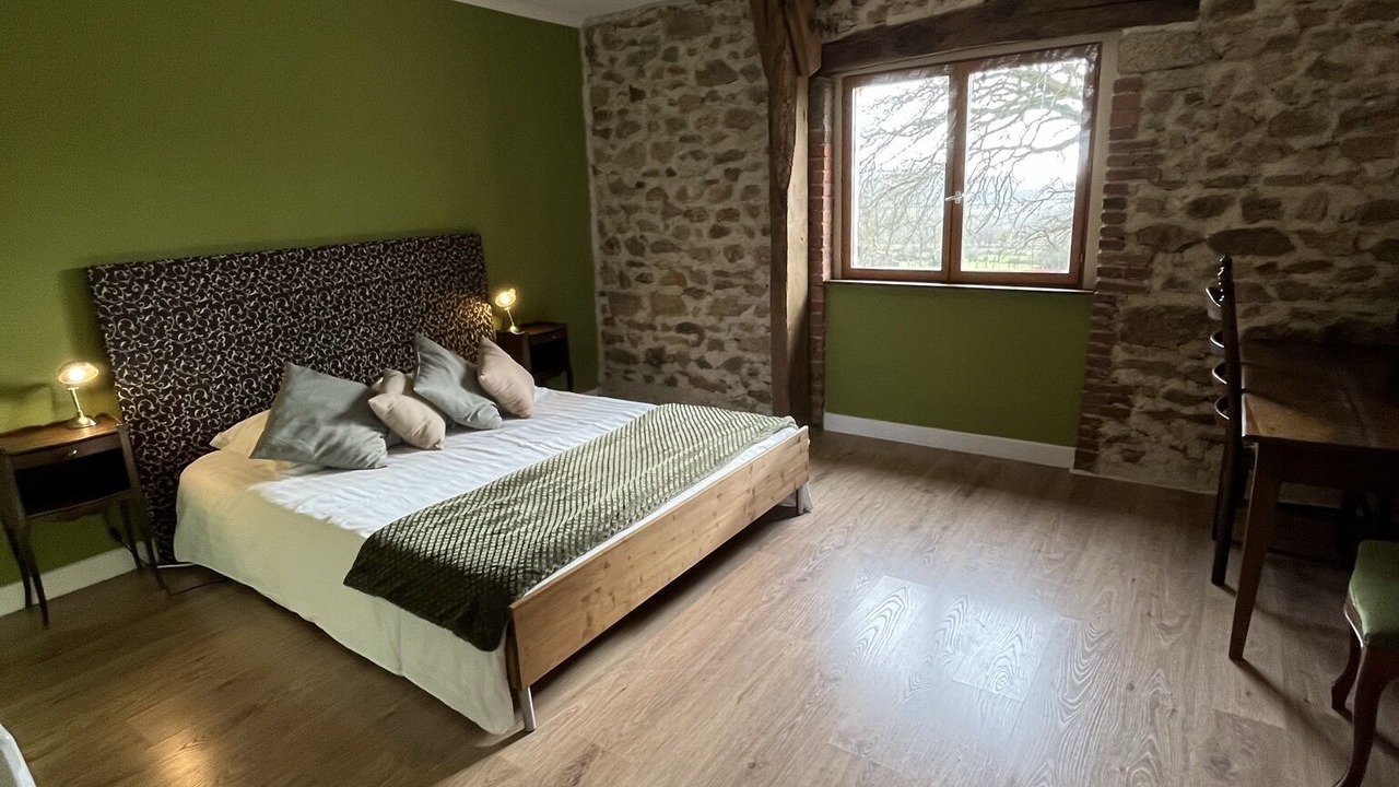 Photo of Bedroom in Espinasse