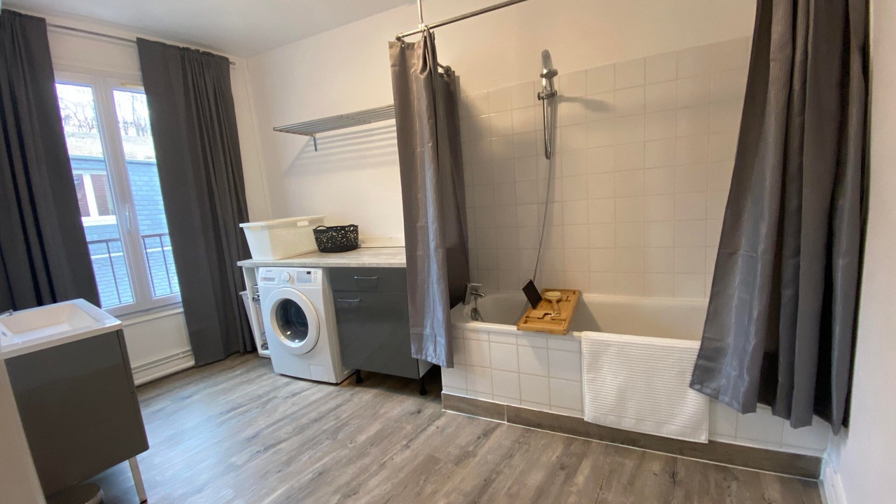 Photo of Bathroom in Chateau-Thierry