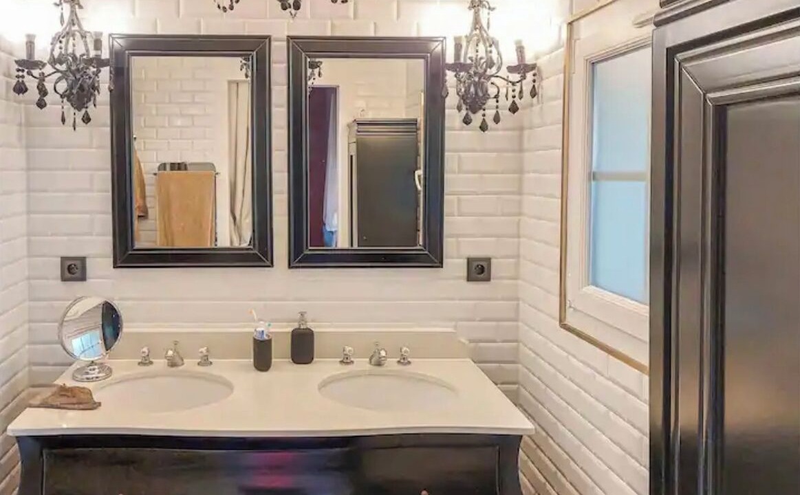 Photo of Bathroom in Berville-sur-Seine