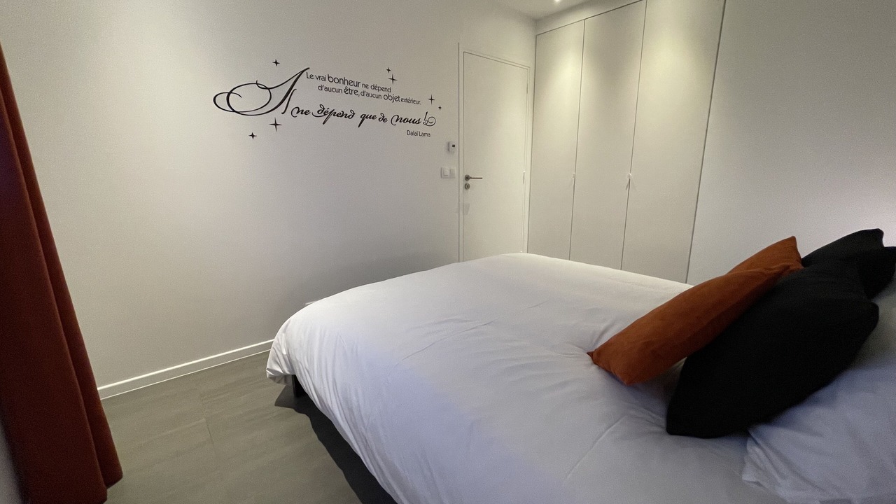Photo of Bedroom in Villejust