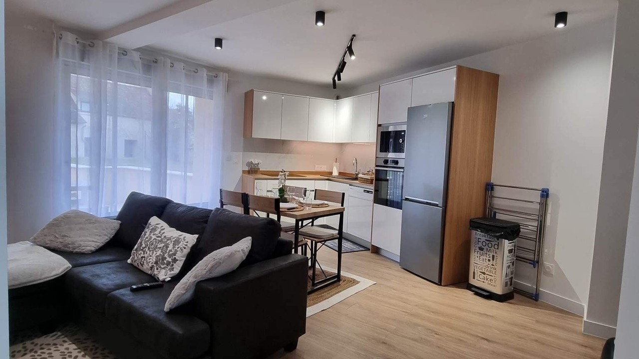 Photo of Livingroom in Arbonne-la-Foret
