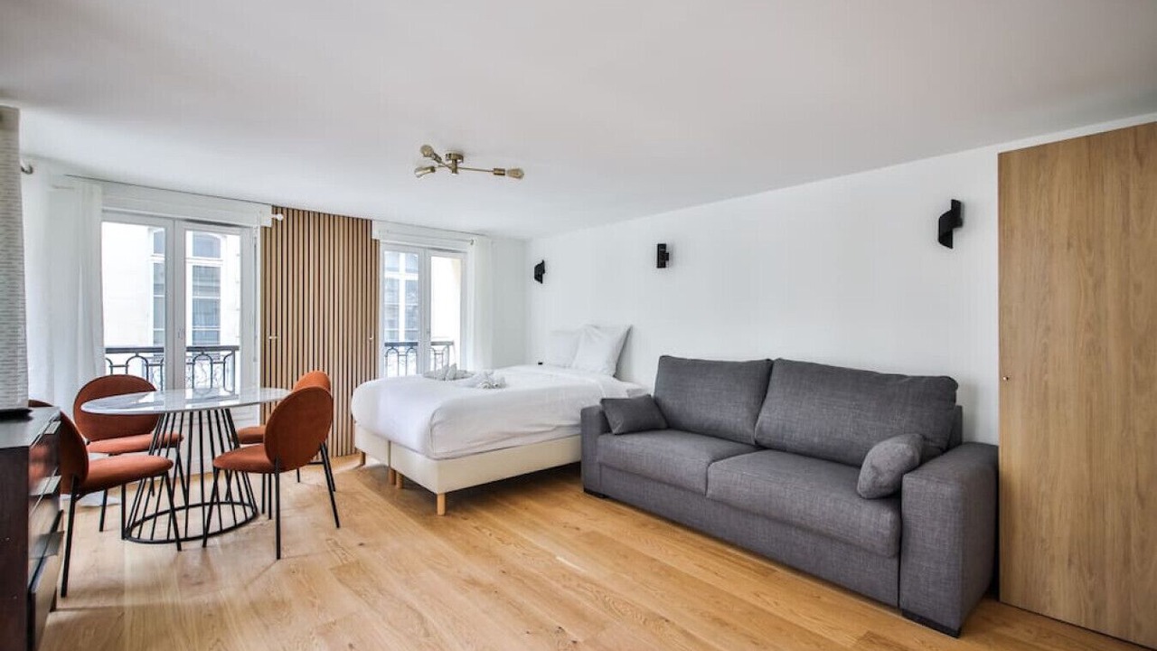 Photo of Livingroom in 8th Arrondissement