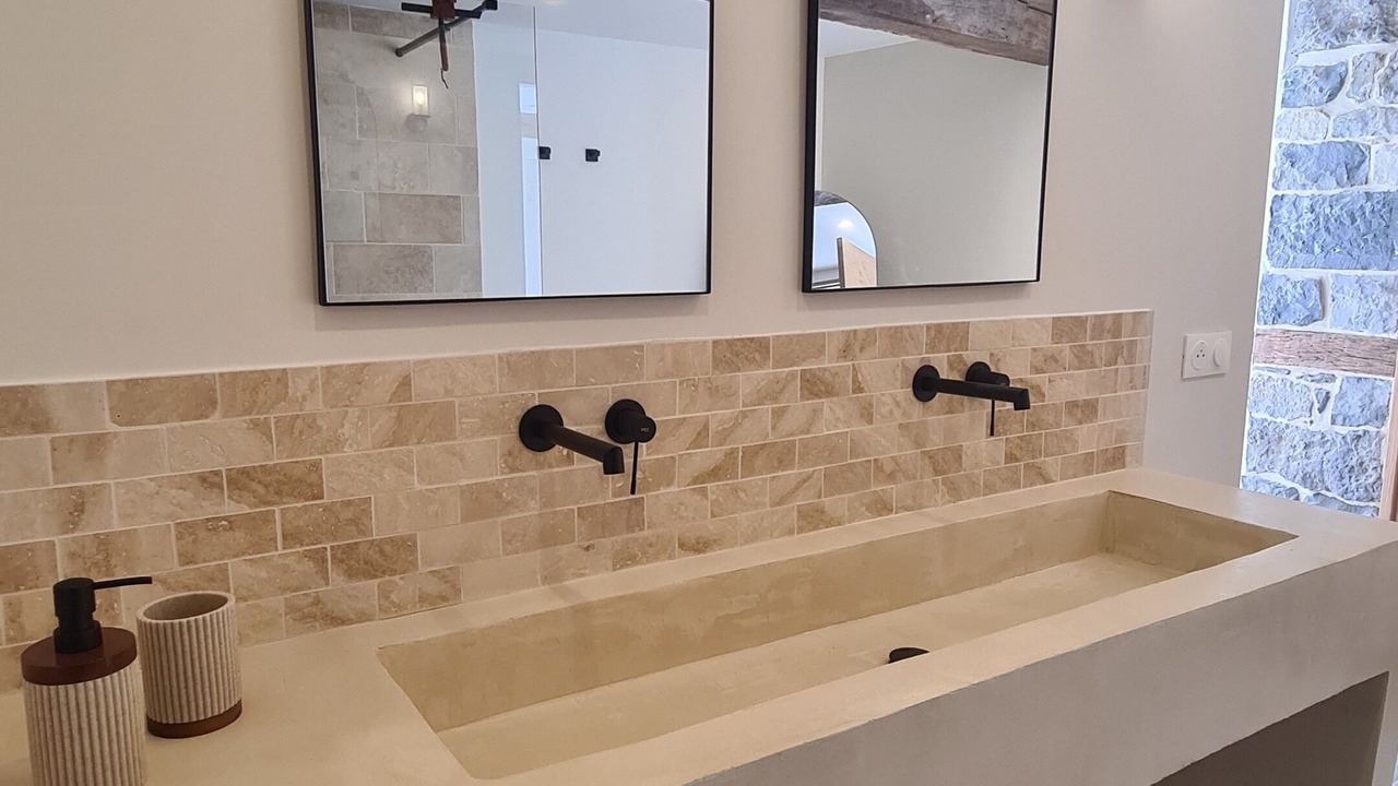 Photo of Bathroom in Dompierre-sur-Helpe