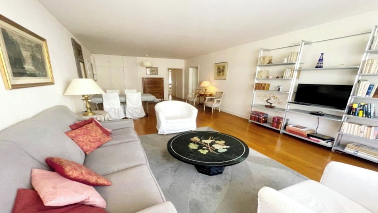 Photo of Livingroom in Notre-Dame-des-Champs
