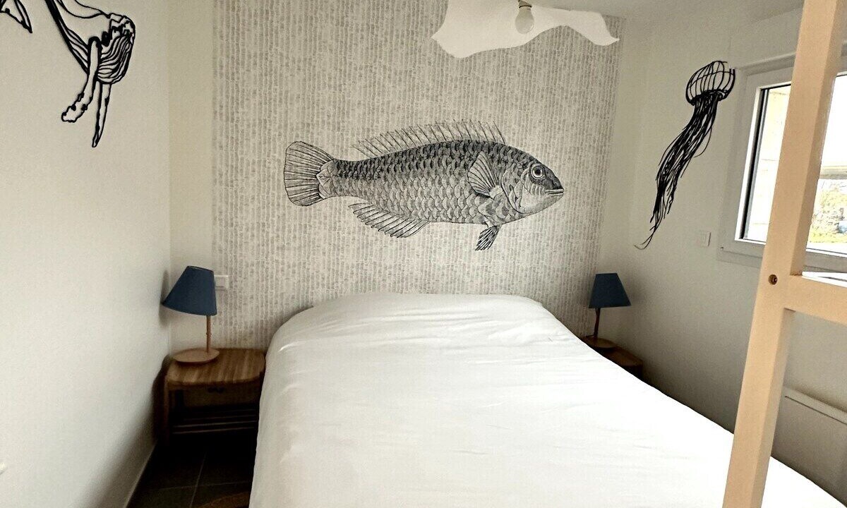 Photo of Bedroom in Les Attaques