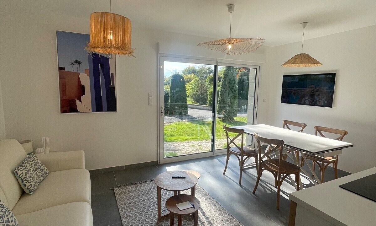 Photo of Livingroom in Les Attaques