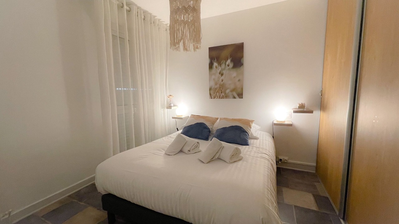 Photo of Bedroom in Port