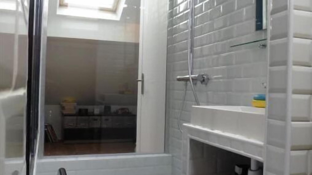 Photo of Bathroom in Colombes