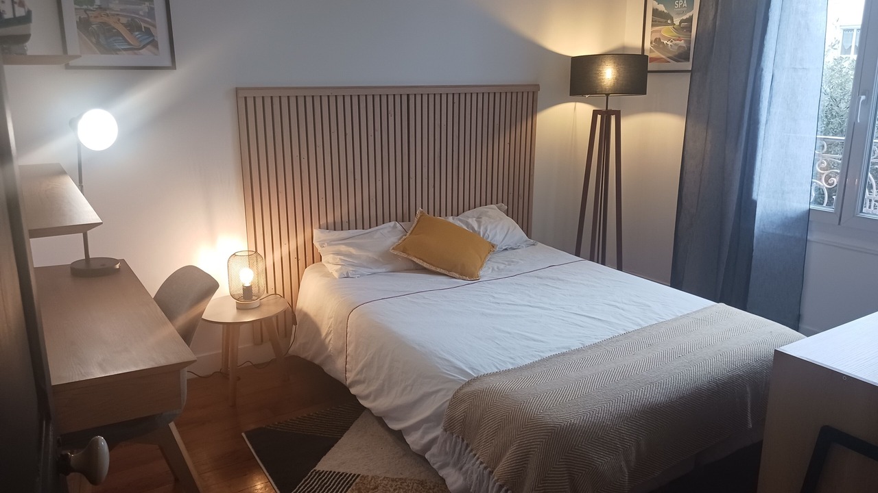 Photo of Bedroom in Colombes