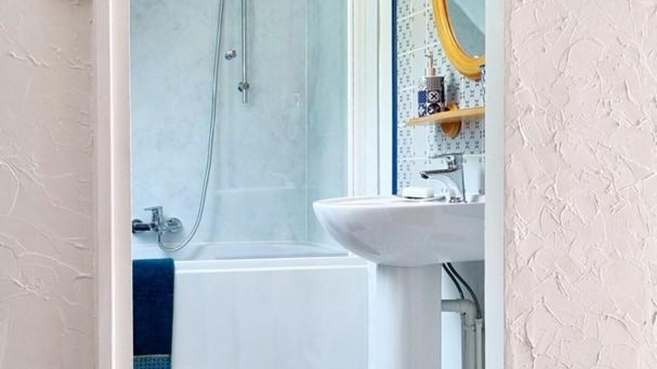Photo of Bathroom in Lesquielles-Saint-Germain