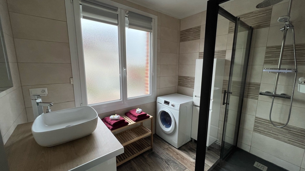 Photo of Bathroom in Saint-Omer