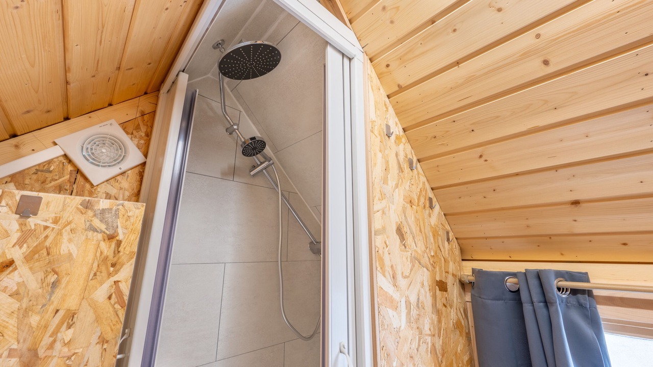 Photo of Bathroom in Farbus