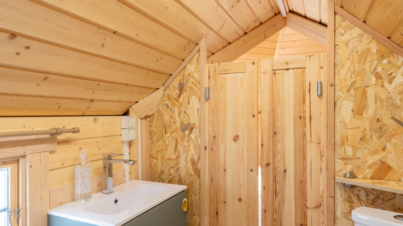 Photo of Bathroom in Farbus