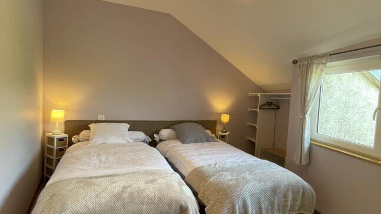 Photo of Bedroom in Louchy-Montfand
