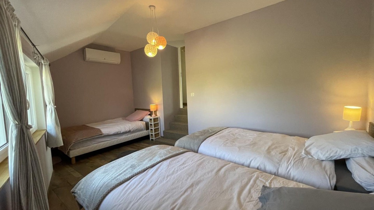Photo of Bedroom in Louchy-Montfand