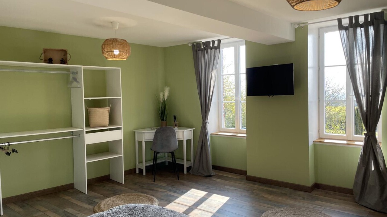 Photo of Bedroom in Louchy-Montfand