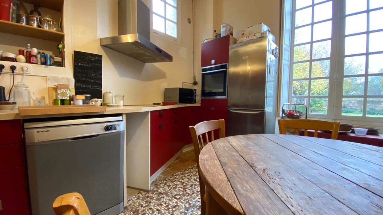Photo of Kitchen in Feuguerolles-Bully