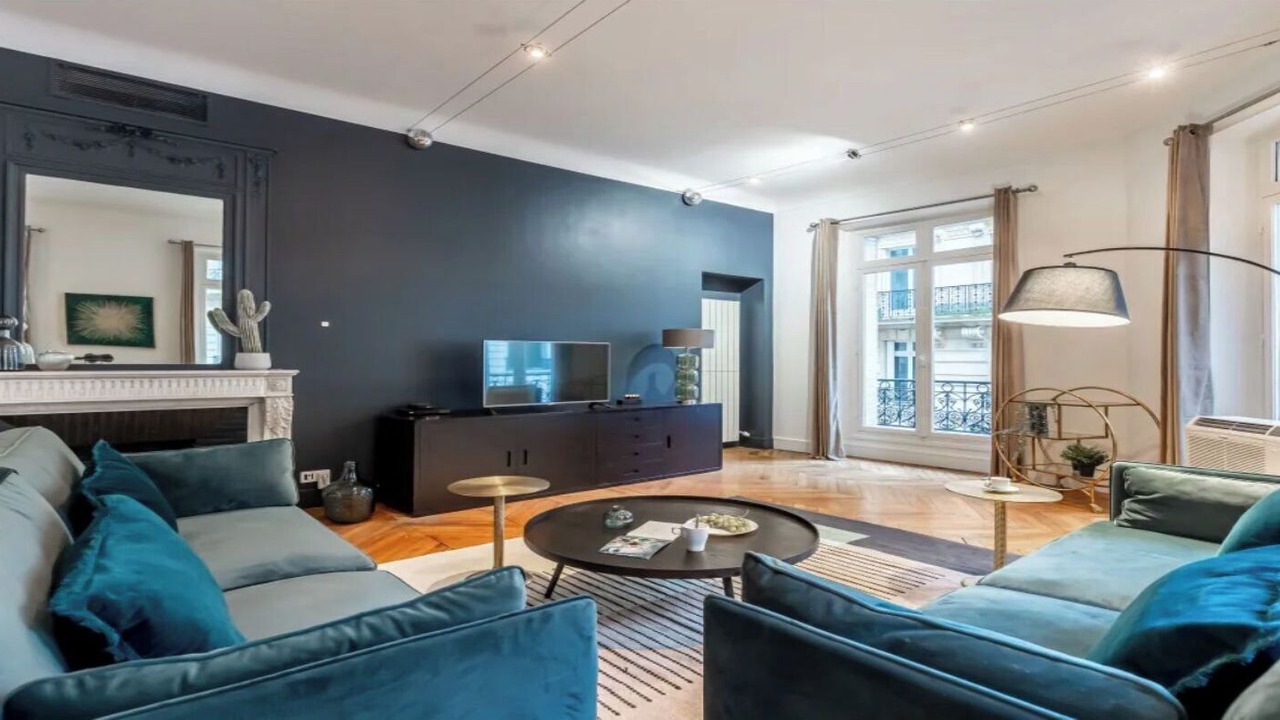 Photo of Livingroom in Champs-Elysees