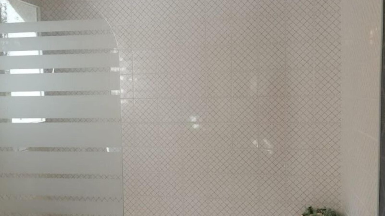 Photo of Bathroom in Behencourt