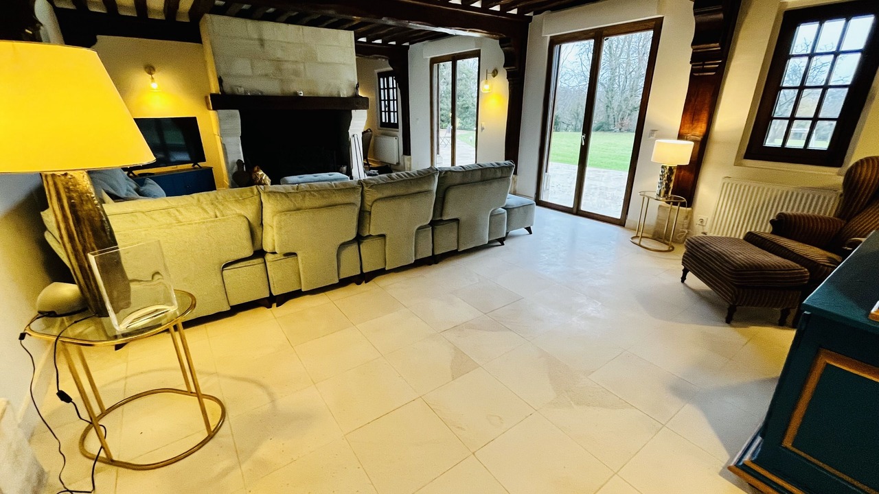 Photo of Livingroom in Saint-Arnoult