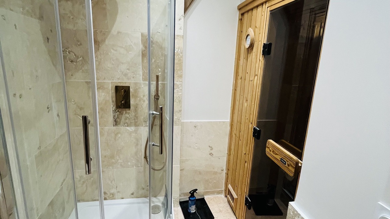 Photo of Bathroom in Saint-Arnoult