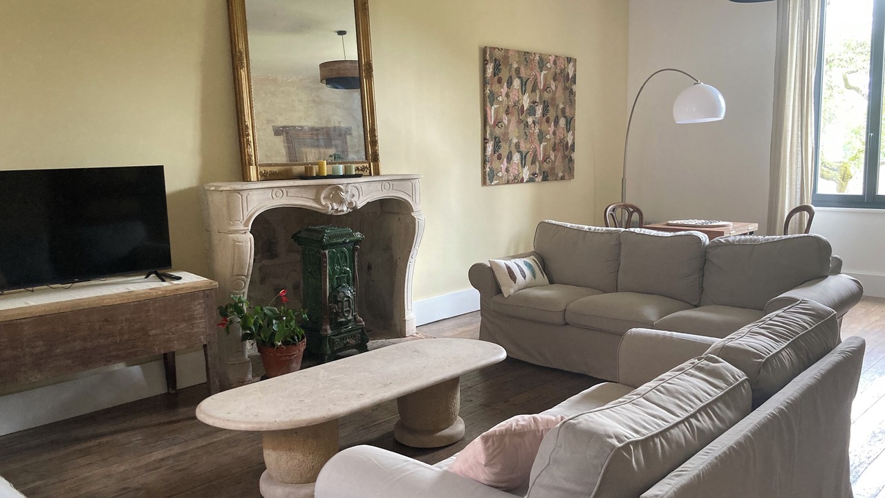 Photo of Livingroom in Touillon